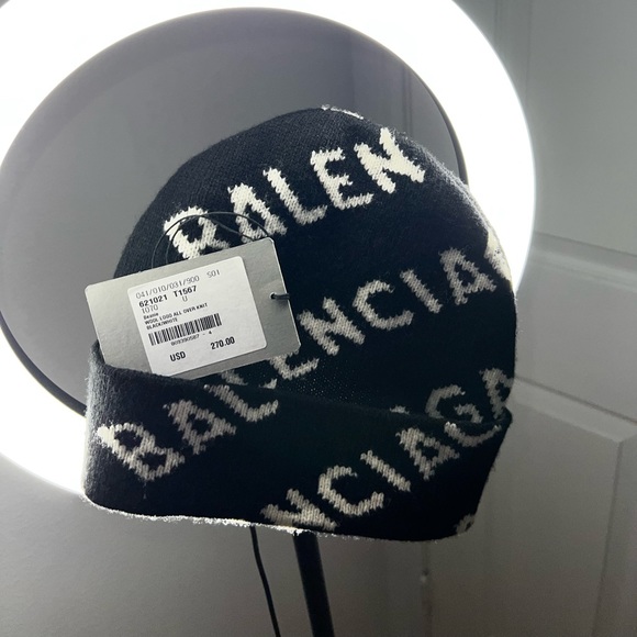 Balenciaga beanie, new with tags,All Products : American Fashion Style Bags On Sale